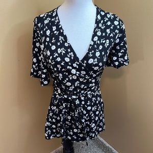 😊 Ann Taylor Wrap Blouse